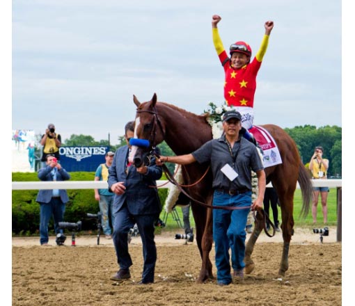 Jockey Mike Smith celebrates the win with Justify.  (Eclipse Sportswire)