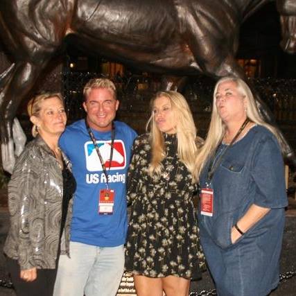 Zippy Chippy Award winners Angie Cheak (left) and Tara Cochran (second from right) with Derek Simon and Margaret Ransom at the 2016 Breeders’ Cup.