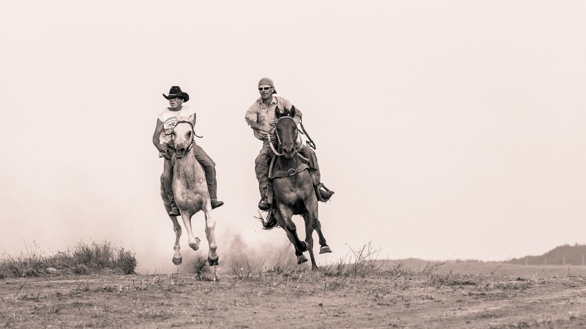 Stan Brewer Sr. (right) racing a friend (Nate Bressler)